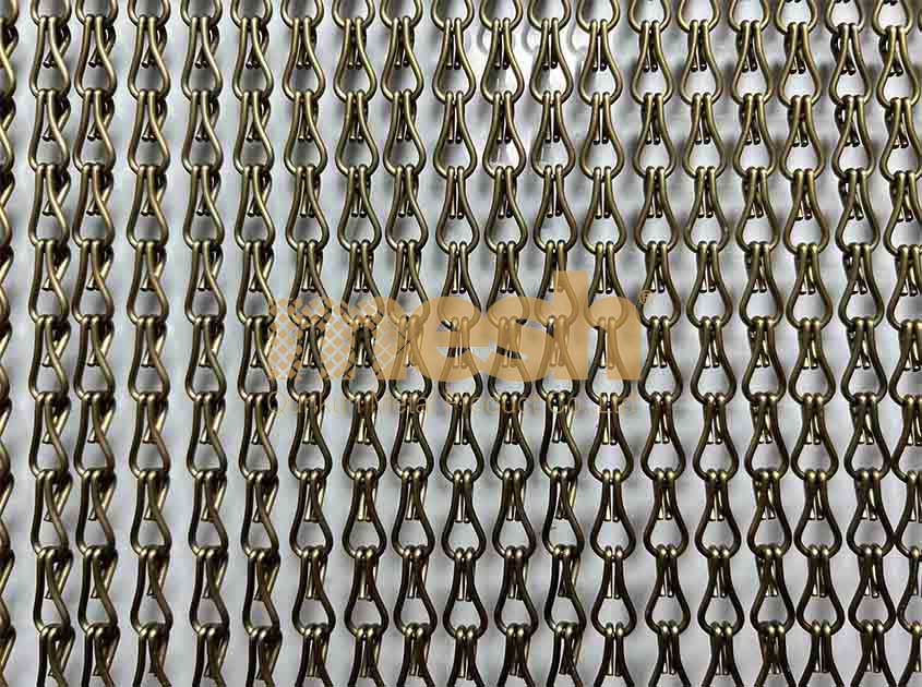Chain Link Curtain for Privacy Screens: Outdoor Applications