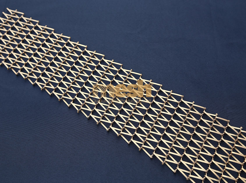 Comparison between Spiral Decorative Mesh Belts and ordinary mesh belts: unique features and advantages