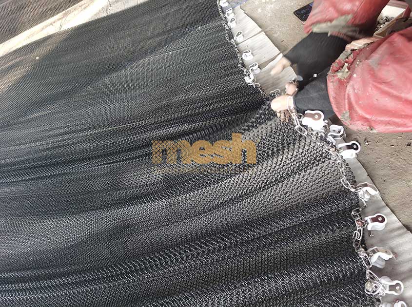 Application of Metal Coil Drapery in the Exhibition Hall: Creating a Unique Space