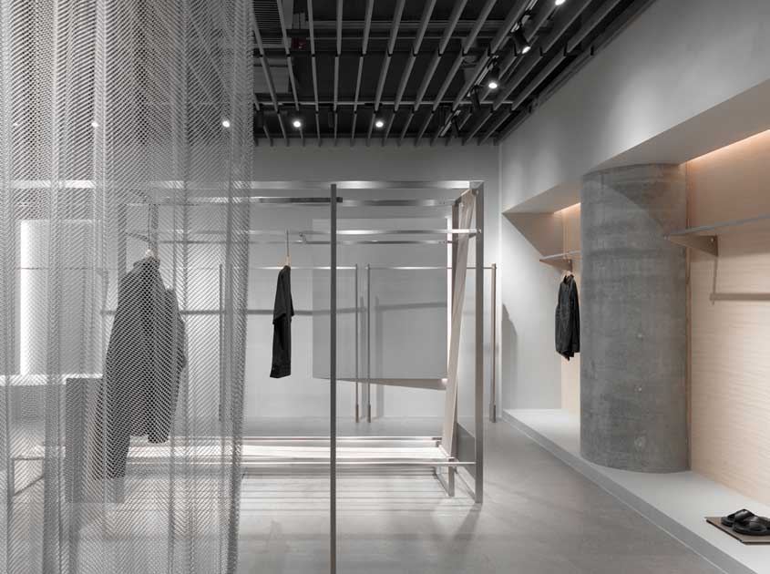 Metal Coil Drapery – The Perfect Blend of Aesthetics and Functionality in Architectural Design
