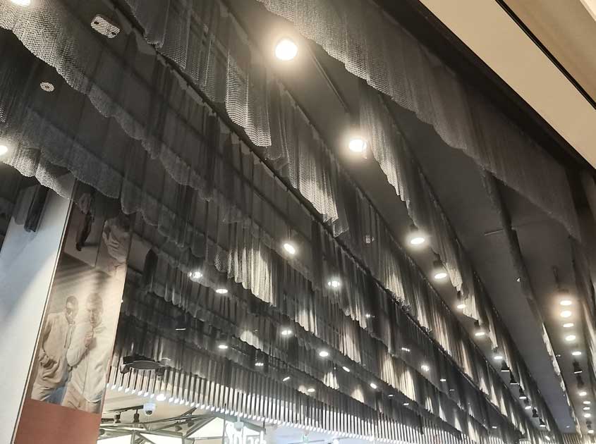 Metal Coil Drapery – The Perfect Blend of Aesthetics and Functionality in Architectural Design