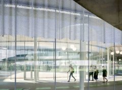 Best Architectural Woven Mesh Options for Residential vs Industrial Use