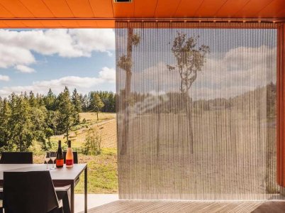 How to Choose the Right Aluminum Chain Curtain for Interior Design?