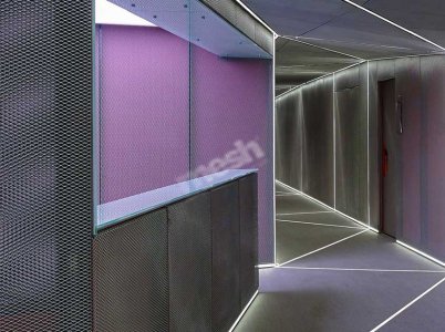 Architectural Wire Mesh vs Perforated Metal: Design, Performance and Application Guide