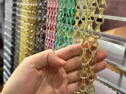 How Aluminum Chain Curtains Create Modern Interior Spaces